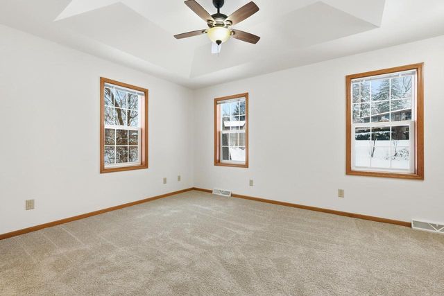 330 Waite Lane, Platteville, WI 53818