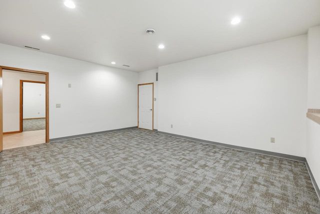 330 Waite Lane, Platteville, WI 53818