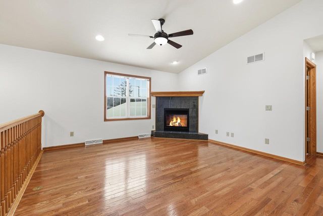 330 Waite Lane, Platteville, WI 53818