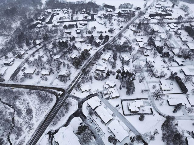 330 Waite Lane, Platteville, WI 53818