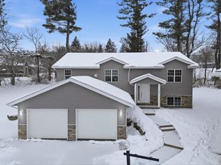 330 Waite Lane, Platteville, WI 53818