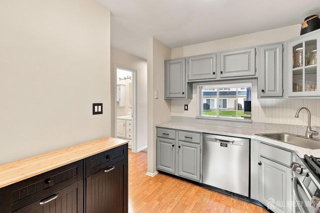 369 McDowell Drive, East Brunswick, NJ 08816