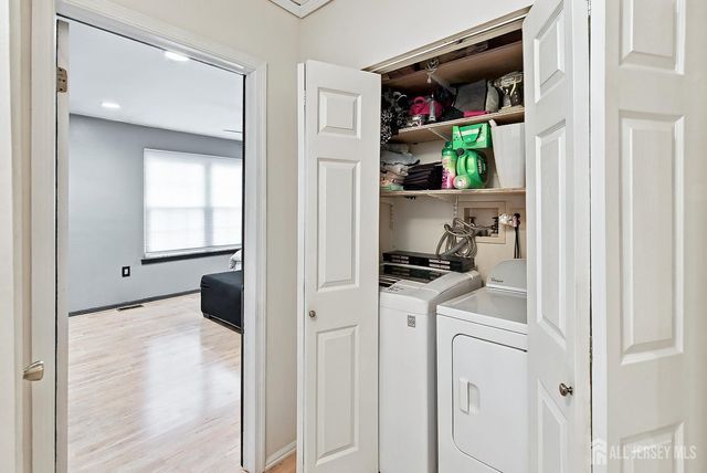 369 McDowell Drive, East Brunswick, NJ 08816