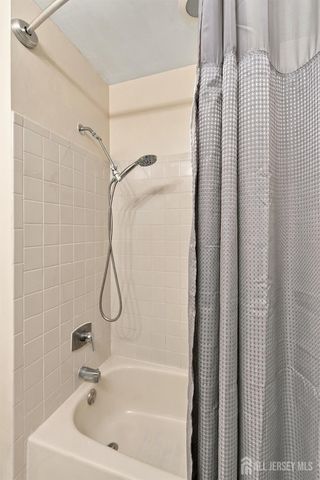 369 McDowell Drive, East Brunswick, NJ 08816