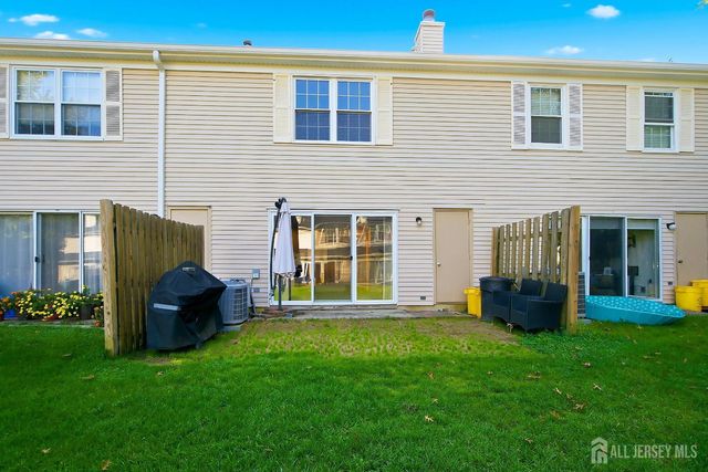369 McDowell Drive, East Brunswick, NJ 08816