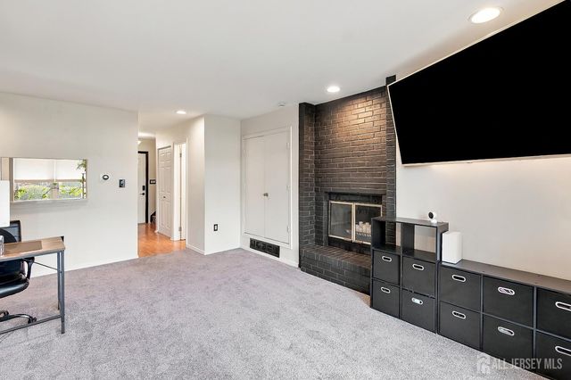 369 McDowell Drive, East Brunswick, NJ 08816