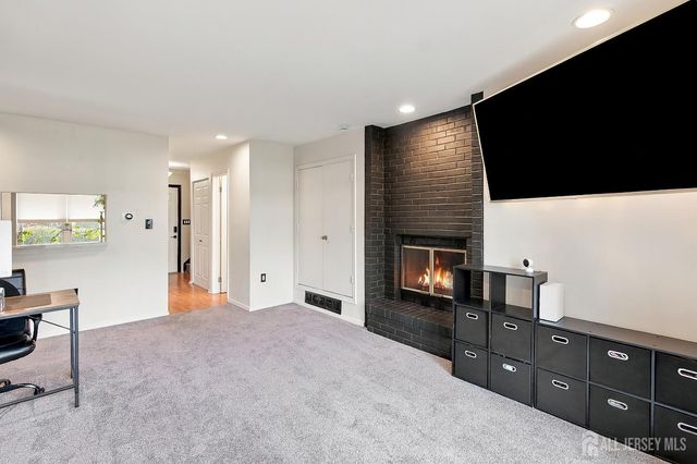 369 McDowell Drive, East Brunswick, NJ 08816