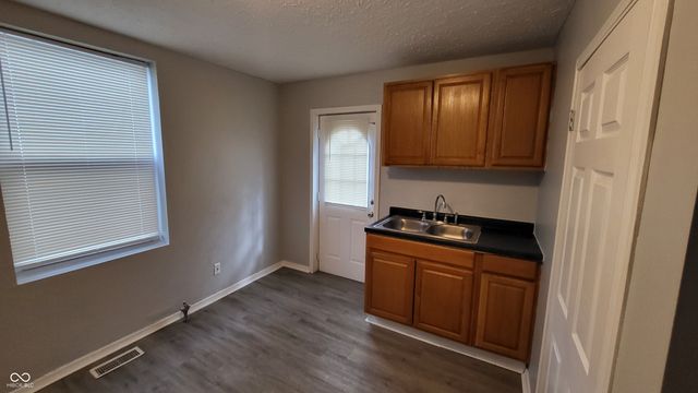 653 Birch Avenue, Indianapolis, IN 46221