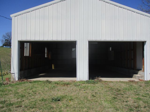 6413 County Road 5-403, Ava, MO 65608