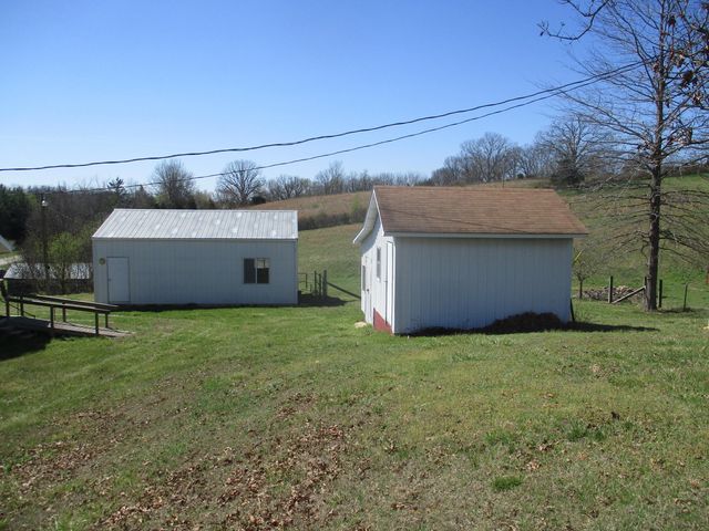 6413 County Road 5-403, Ava, MO 65608