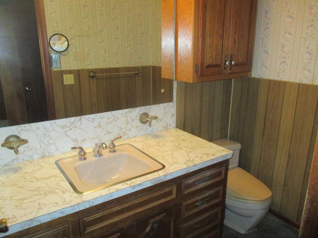 6413 County Road 5-403, Ava, MO 65608