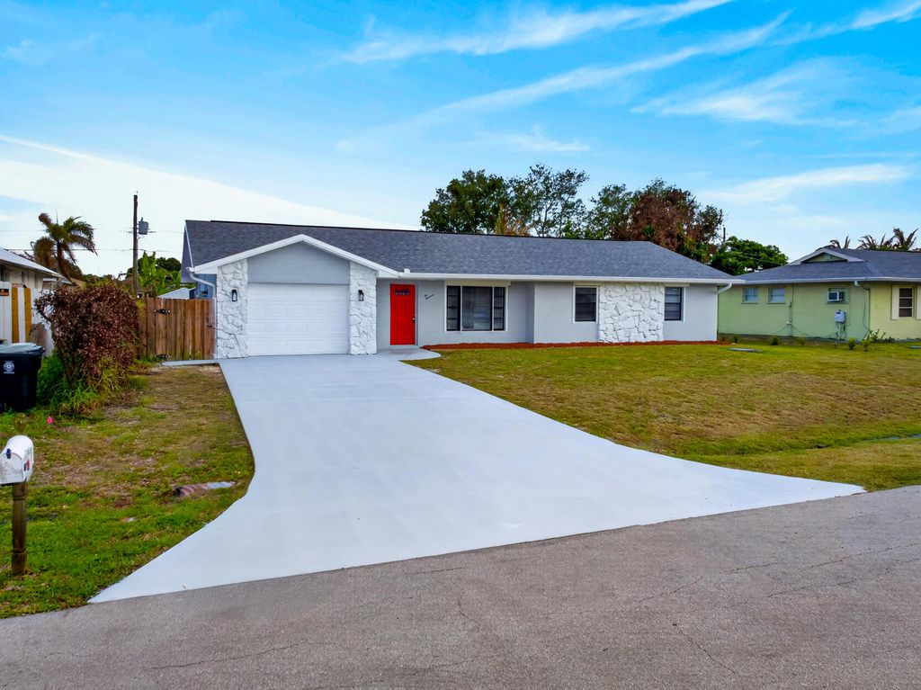 214 SE Duval Avenue, Port St. Lucie, Port St Lucie, FL 34983