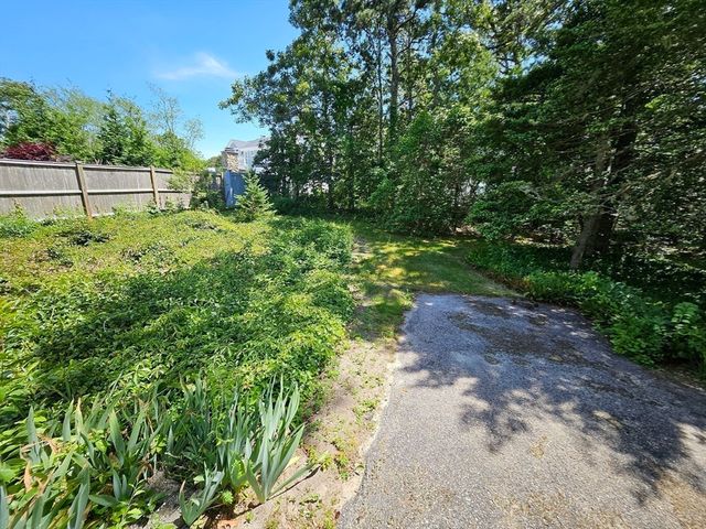 26 Pine Tree Road, Chatham, MA 02659