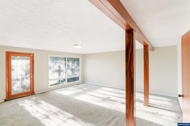 842 Kingwood Dr NW, Salem, OR 97304