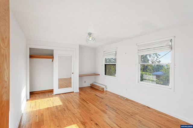 842 Kingwood Dr NW, Salem, OR 97304