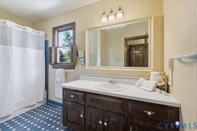 4524 Old Mesa Dr, North Chesterfield, VA 23237