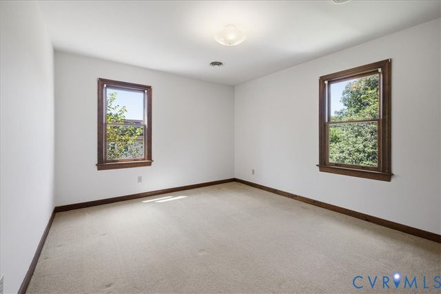 4524 Old Mesa Dr, North Chesterfield, VA 23237