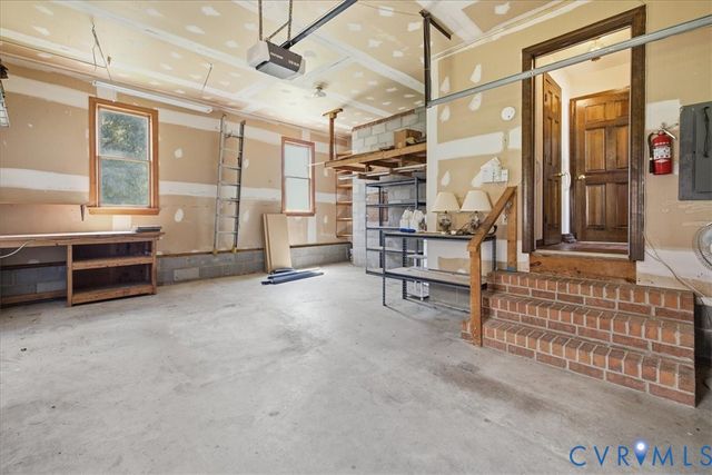 4524 Old Mesa Dr, North Chesterfield, VA 23237