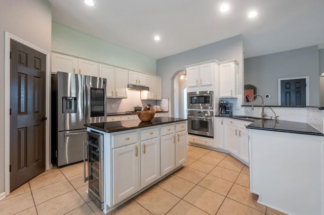 594 Ledge Stone DR, Austin, TX 78737