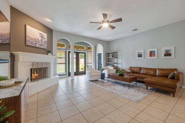 594 Ledge Stone DR, Austin, TX 78737