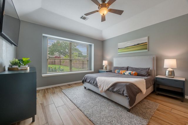 594 Ledge Stone DR, Austin, TX 78737