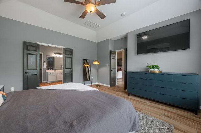 594 Ledge Stone DR, Austin, TX 78737