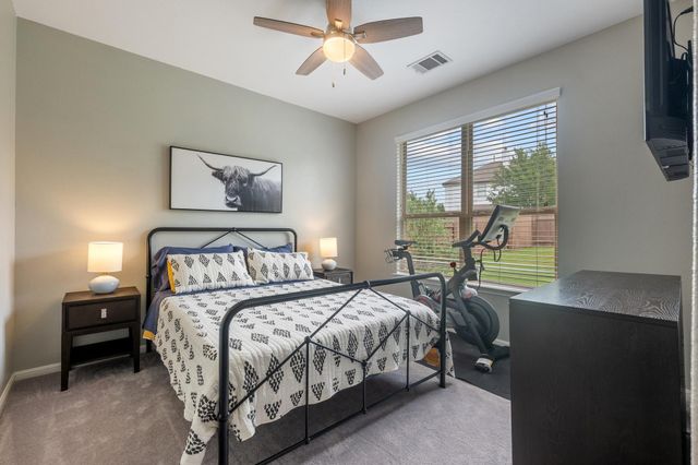 594 Ledge Stone DR, Austin, TX 78737