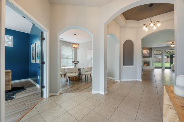 594 Ledge Stone DR, Austin, TX 78737