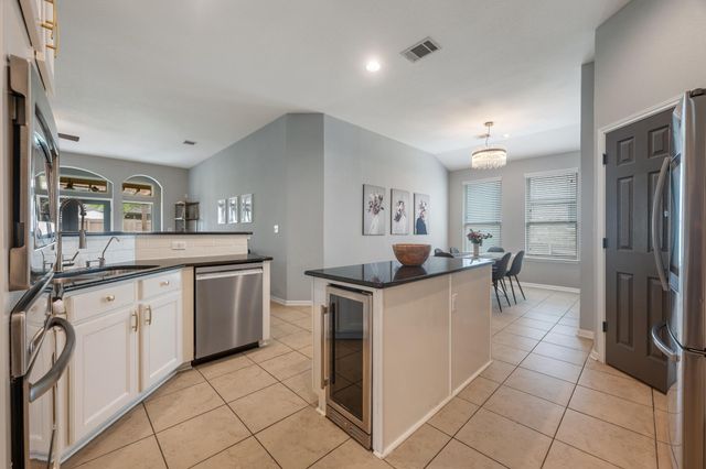 594 Ledge Stone DR, Austin, TX 78737
