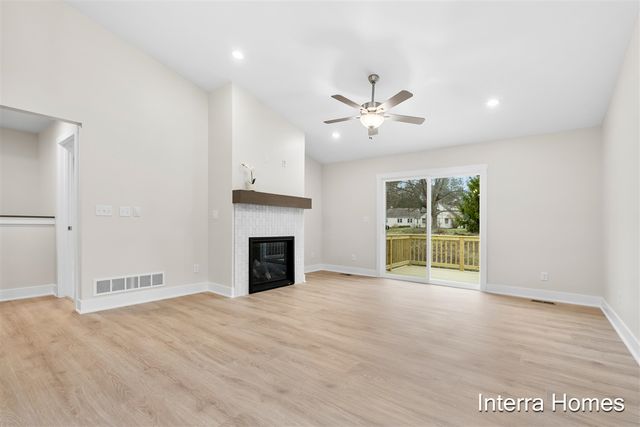 1577 N Village Circle, Kalamazoo, MI 49009