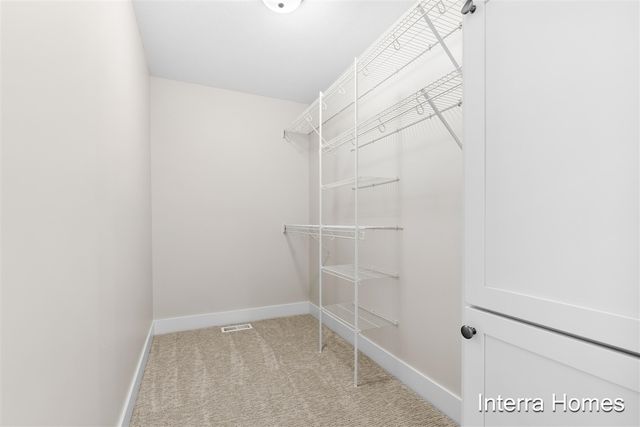 1577 N Village Circle, Kalamazoo, MI 49009