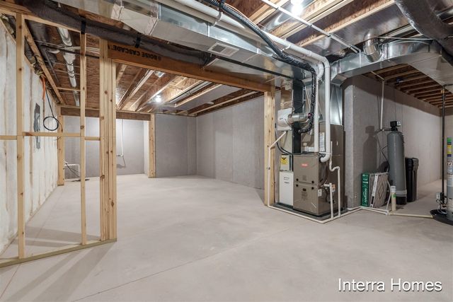 1577 N Village Circle, Kalamazoo, MI 49009