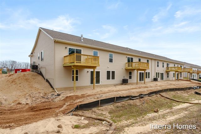 1577 N Village Circle, Kalamazoo, MI 49009