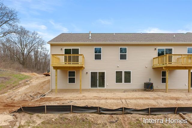 1577 N Village Circle, Kalamazoo, MI 49009