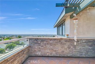 2215 Molino Avenue B, Signal Hill, CA 90755