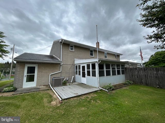 111 SANDY CIRCLE, Chambersburg, PA 17202