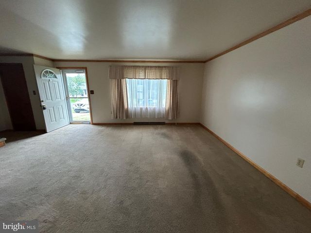 111 SANDY CIRCLE, Chambersburg, PA 17202