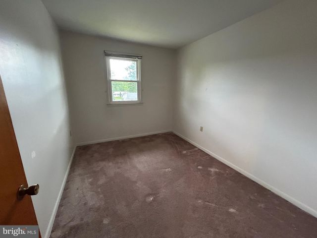 111 SANDY CIRCLE, Chambersburg, PA 17202