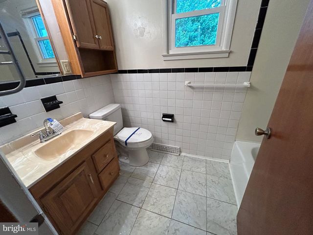 111 SANDY CIRCLE, Chambersburg, PA 17202