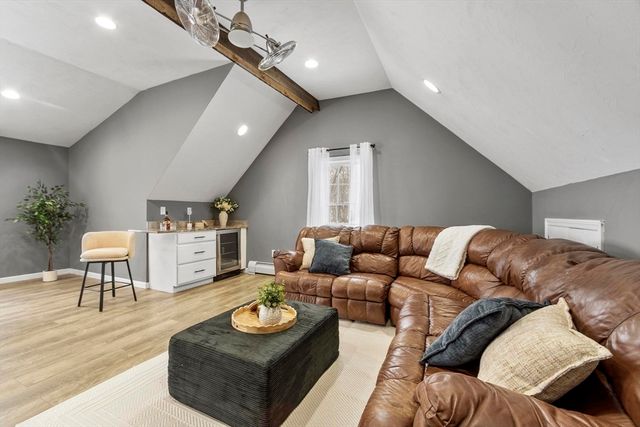 260 Willow Ave, Haverhill, MA 01835