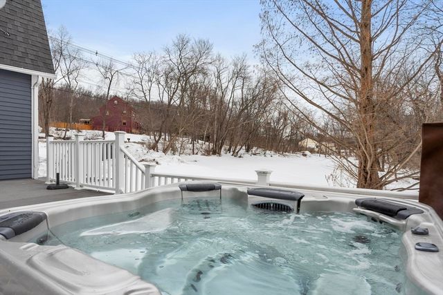 260 Willow Ave, Haverhill, MA 01835