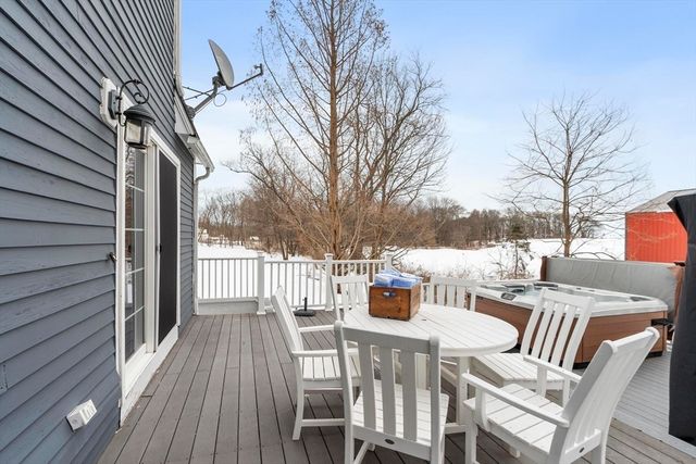 260 Willow Ave, Haverhill, MA 01835