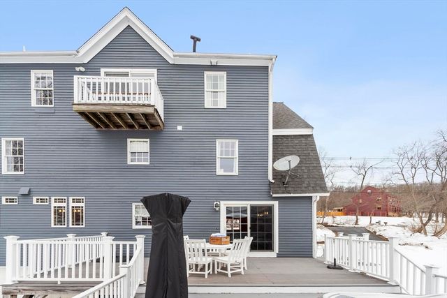 260 Willow Ave, Haverhill, MA 01835