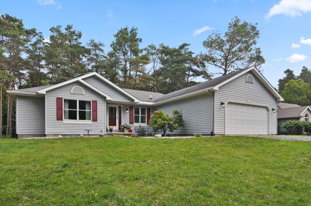 8150 Carriage Lane, Morton Twp, MI 49346