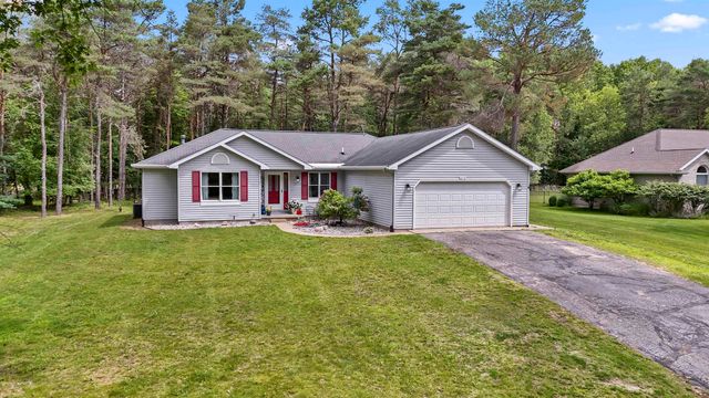 8150 Carriage Lane, Morton Twp, MI 49346