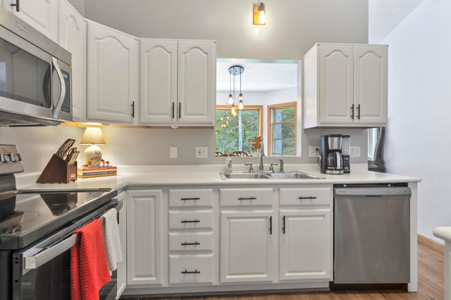 8150 Carriage Lane, Morton Twp, MI 49346