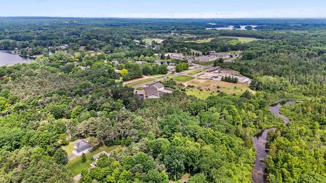 8150 Carriage Lane, Morton Twp, MI 49346