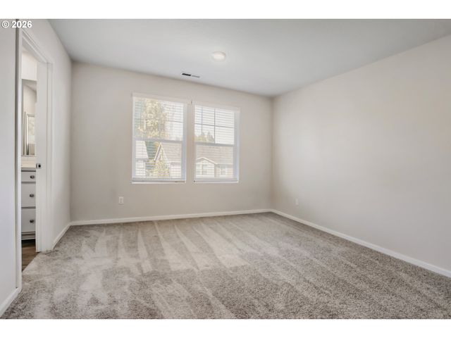 884 N 18TH Ave, Cornelius, OR 97113