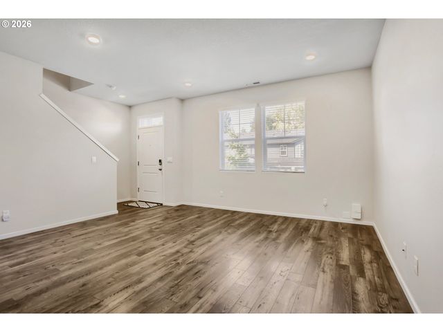884 N 18TH Ave, Cornelius, OR 97113