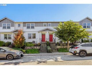884 N 18TH Ave, Cornelius, OR 97113